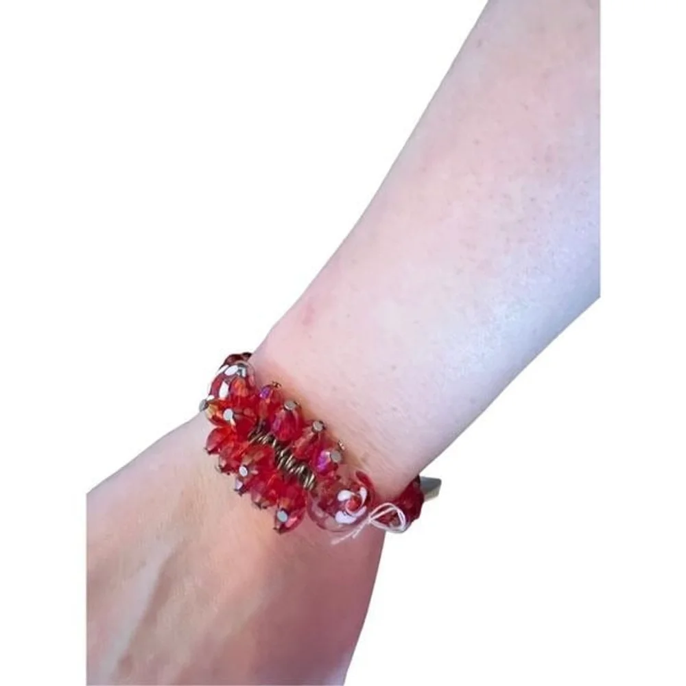 New Handmade Red Beaded Bracelet - Picture 2 of 7